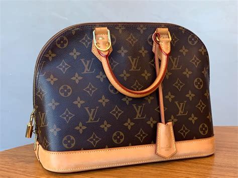 qual a peça mais barata da louis vuitton|Louis Vuitton – Wikipédia, a enciclopédia livre.